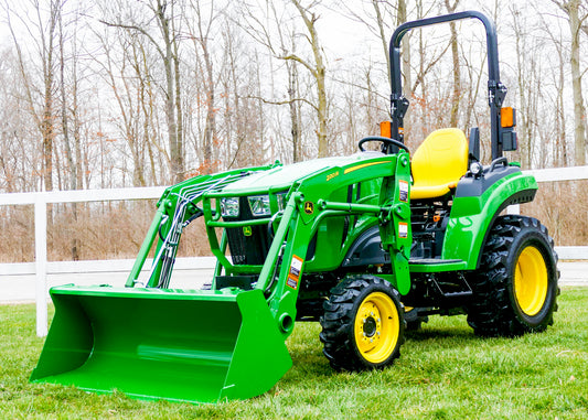 John Deere 2025R, 2027R, 2032R Compact Utility Tractor Operator's Manual OMLVU26876 - PDF