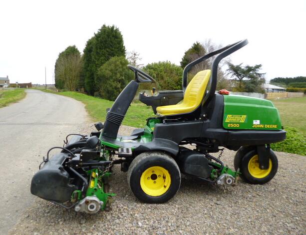 John Deere 2500, 2500A, 2500E Professional Greens Mower Technical Manual TM1757 - PDF