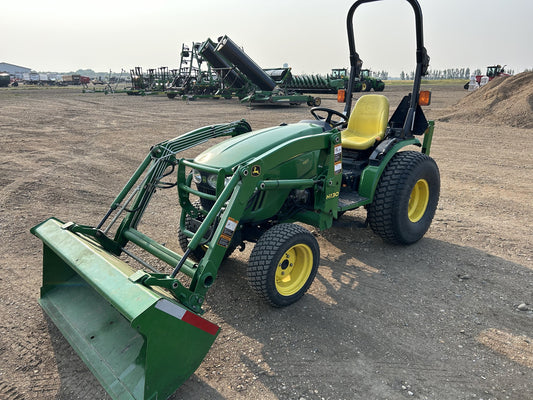 John Deere 2520 Compact Utility Tractor Operator’s Manual 