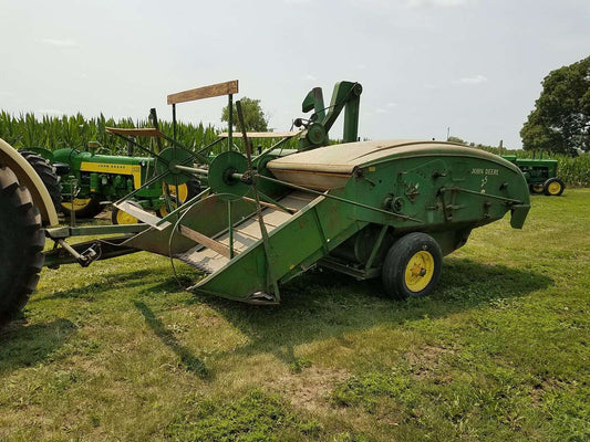 John Deere 25 Combine (Serial No. 25-145000 and Up) Operator’s Manual 