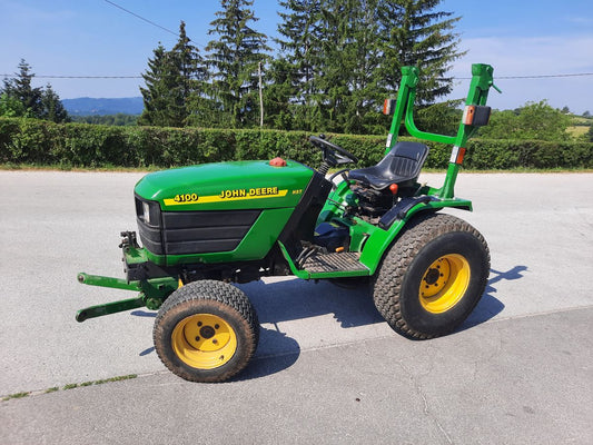 John Deere 4110 and 4115 Compact Utility Tractor Operation, Maintenance & Diagnostic Test Service Manual TM1984 - PDF